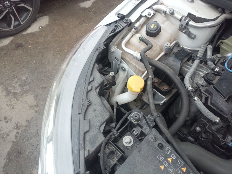 Recambio de deposito limpia para renault megane iv hatchback (b9a/m/n_) 1.5 dci 110 (b9a3) referencia OEM IAM   