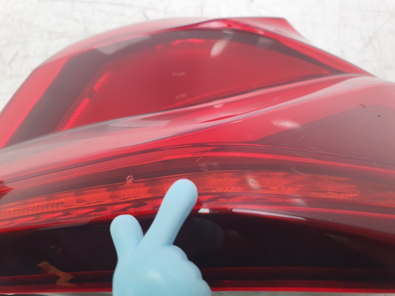 Recambio de piloto trasero derecho para bmw 1 (f40) 118 d referencia OEM IAM 63217450644 103F06410770 16690012