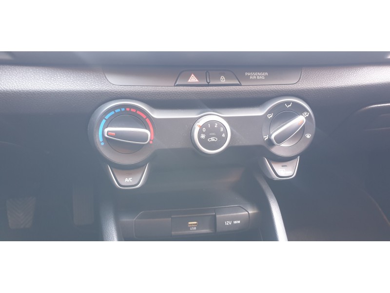 Recambio de mando calefaccion / aire acondicionado para kia stonic (ybcuv) 1.2 cat referencia OEM IAM 97250H8120LEF  