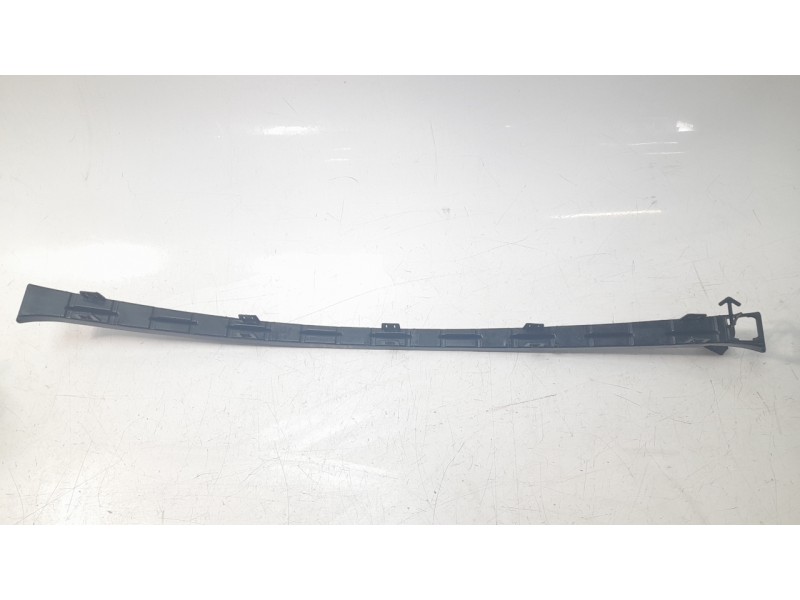 Recambio de molduras delanteras para maserati levante suv (m161) 3.0 d q4 referencia OEM IAM 670040751  