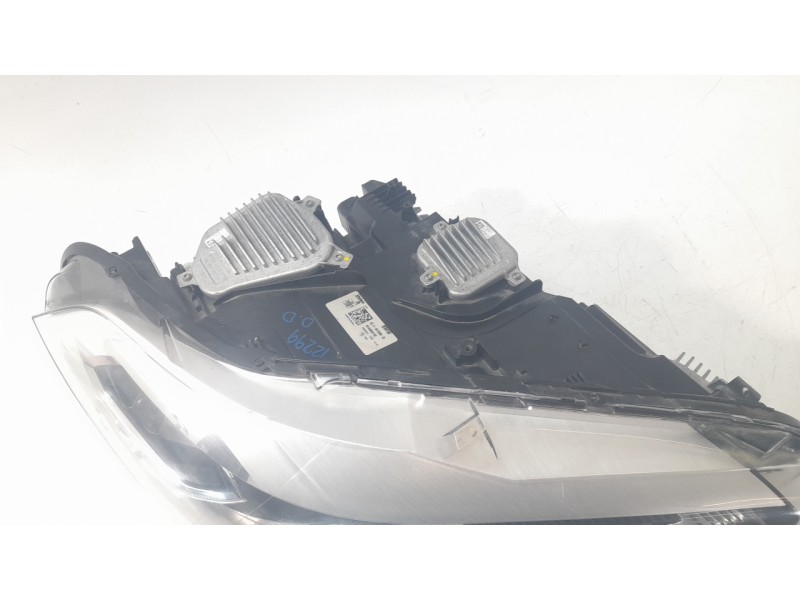Recambio de faro derecho para bmw x2 (f39) sdrive 18 d referencia OEM IAM 90169868ZY02  