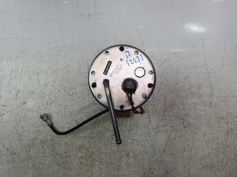 Recambio de bomba combustible para piaggio porter caja/chasis 1.3 16v referencia OEM IAM 2321087511 1961002312 