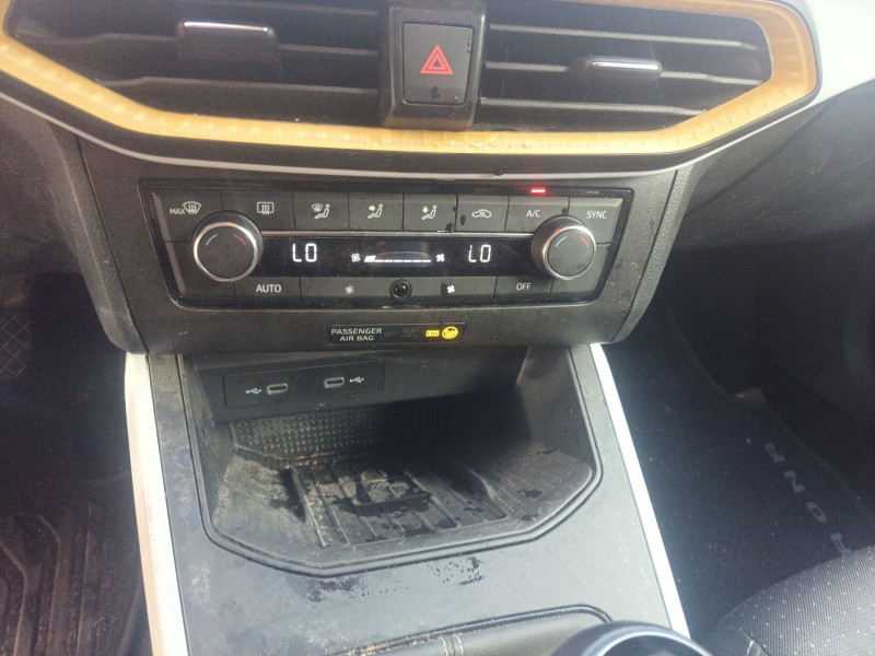 Recambio de mando climatizador para seat arona (kj7, kjp) 1.0 tsi referencia OEM IAM   
