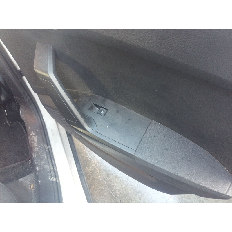 Recambio de mando elevalunas trasero derecho para seat arona (kj7, kjp) 1.0 tsi referencia OEM IAM   