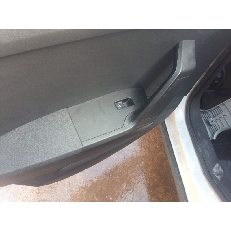Recambio de mando elevalunas trasero izquierdo para seat arona (kj7, kjp) 1.0 tsi referencia OEM IAM   