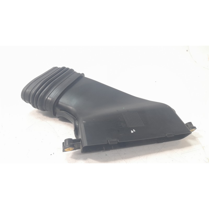 Recambio de canalizador de aire para maserati levante suv (m161) 3.0 d q4 referencia OEM IAM 670033793  