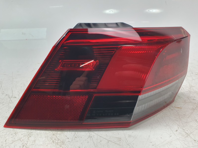 Recambio de piloto trasero izquierdo para volkswagen golf viii (cd1, da1) 2.0 tdi referencia OEM IAM 5H0945095C  