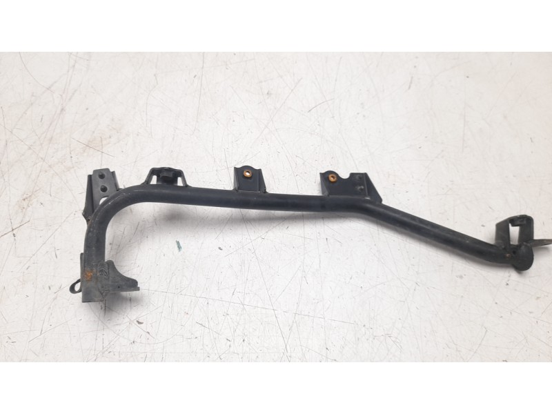 Recambio de estribo lateral para honda x-adv x-adv referencia OEM IAM 50620MKHD00  