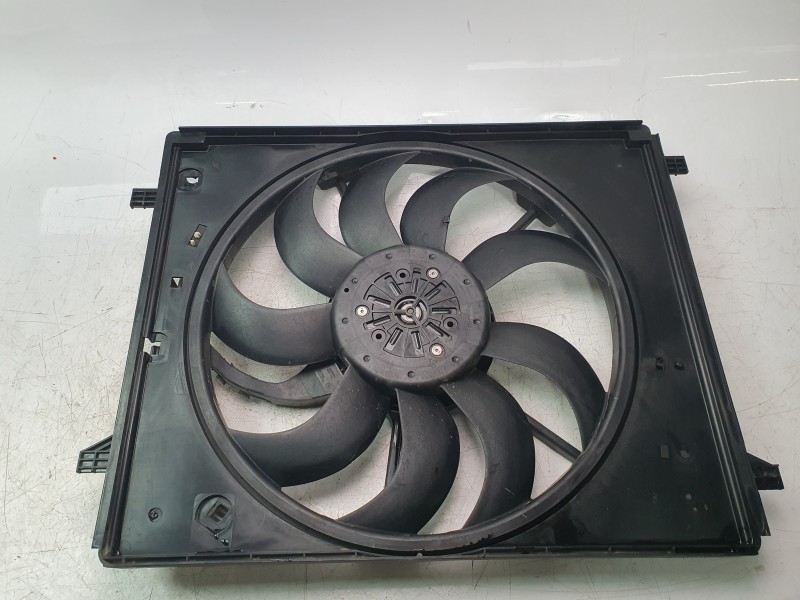 Recambio de electroventilador para maserati levante suv (m161) 3.0 d q4 referencia OEM IAM 670107328  