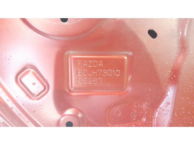 Recambio de puerta trasera izquierda para mazda 3 sedán (bp) evolution referencia OEM IAM BCY07302XE  