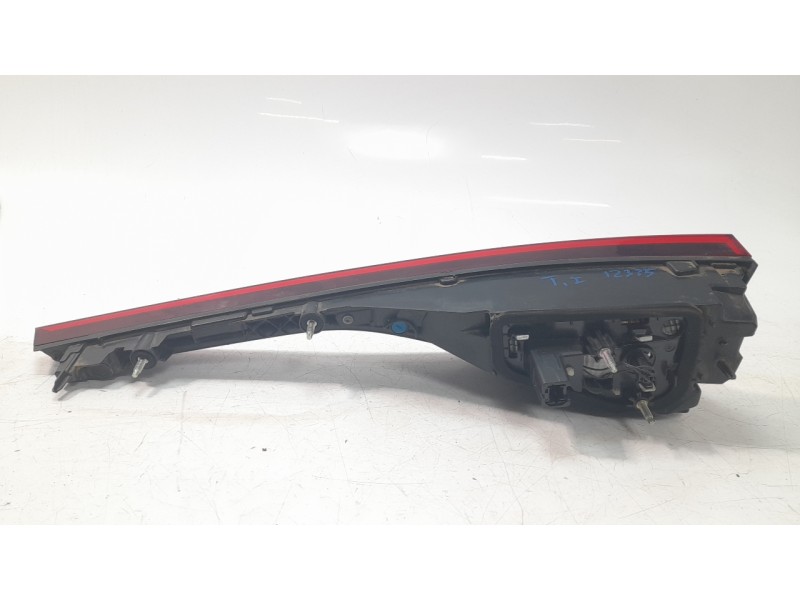 Recambio de piloto trasero izquierdo interior para renault megane iv hatchback (b9a/m/n_) 1.5 dci 110 (b9a3) referencia OEM IAM 