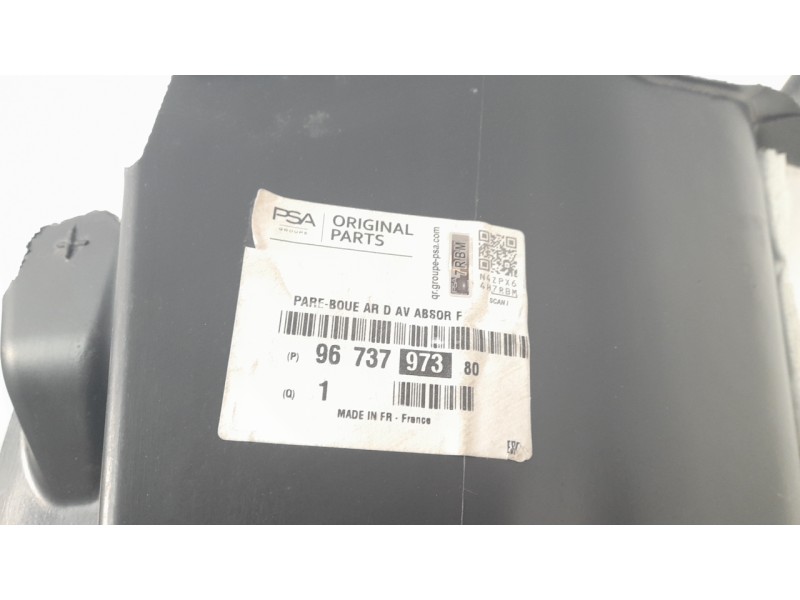 Recambio de paso de rueda trasero derecho para peugeot 208 i (ca_, cc_) 1.6 referencia OEM IAM 9673797380  