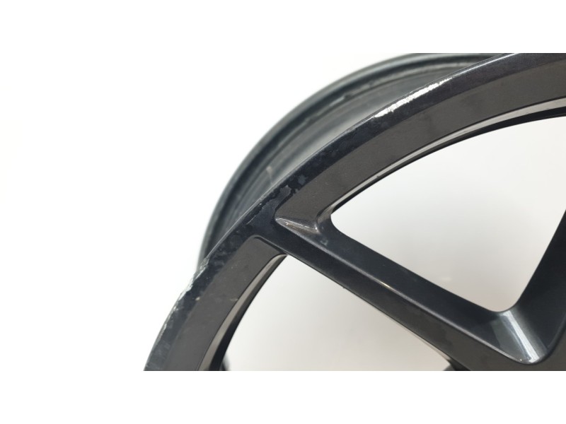 Recambio de llanta para bmw 1 (f40) 118 d referencia OEM IAM 36118092353  