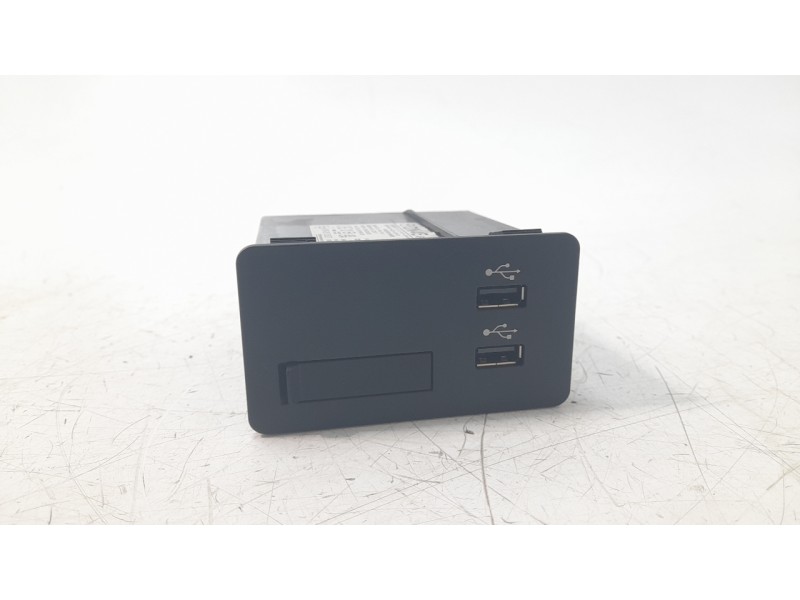 Recambio de modulo electronico para mazda 3 sedán (bp) evolution referencia OEM IAM DN4E669U0  