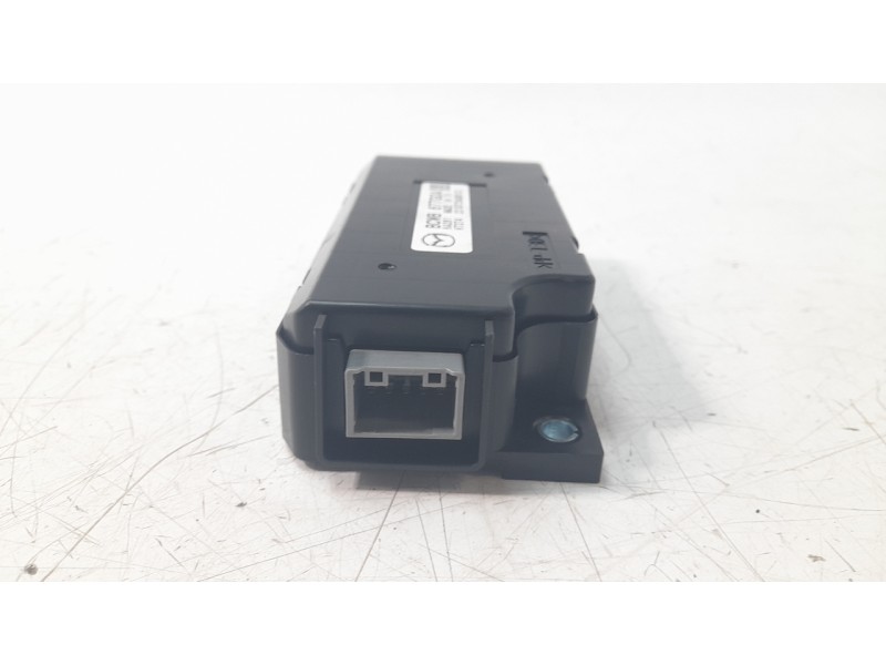 Recambio de centralita check control para mazda 3 sedán (bp) evolution referencia OEM IAM BCWB677G0A  