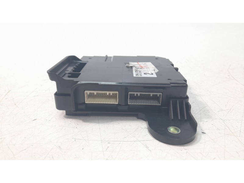 Recambio de modulo electronico para mazda 3 sedán (bp) evolution referencia OEM IAM DN4J67560D  