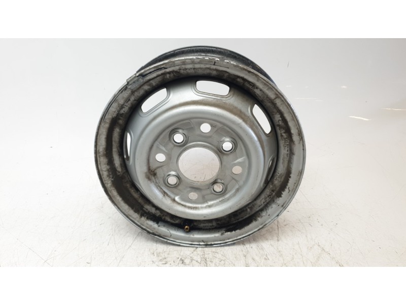 Recambio de llanta para piaggio porter caja/chasis 1.3 16v referencia OEM IAM LLANTA  