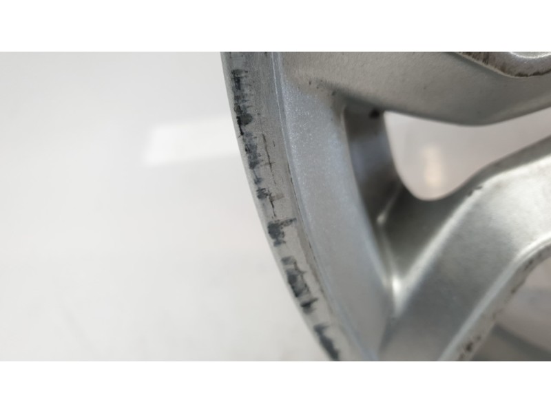 Recambio de llanta para ligier js50 0.5 referencia OEM IAM 15PULGADAS  