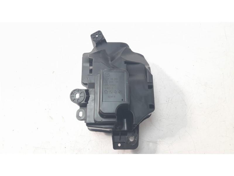 Recambio de sistema audio / radio cd para mazda 3 sedán (bp) evolution referencia OEM IAM BDGF6696X  