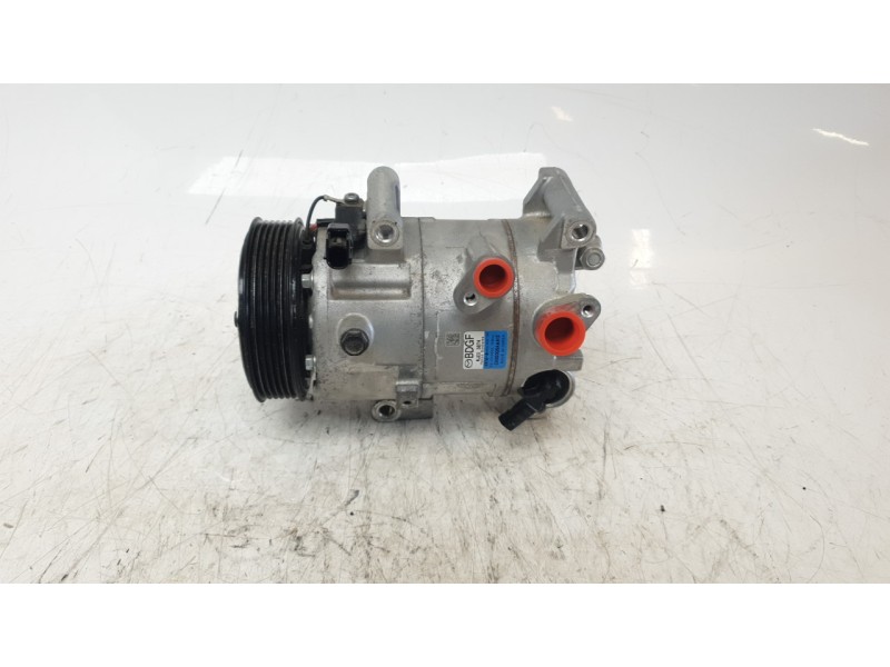 Recambio de compresor aire acondicionado para mazda 3 sedán (bp) evolution referencia OEM IAM BDNF61450  