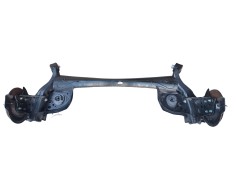 Recambio de puente trasero para mazda 3 sedán (bp) evolution referencia OEM IAM BCKE28B0XG  