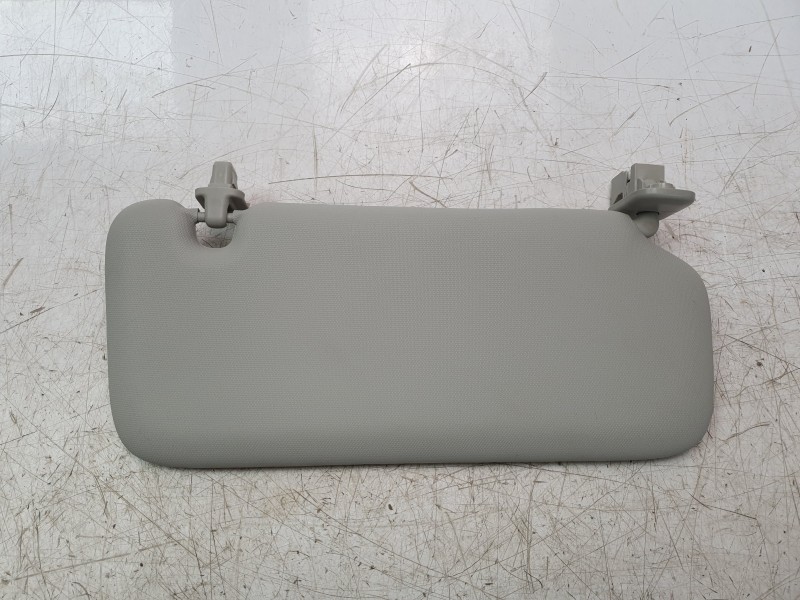 Recambio de parasol izquierdo para mazda 3 sedán (bp) evolution referencia OEM IAM BDMA69320B02  