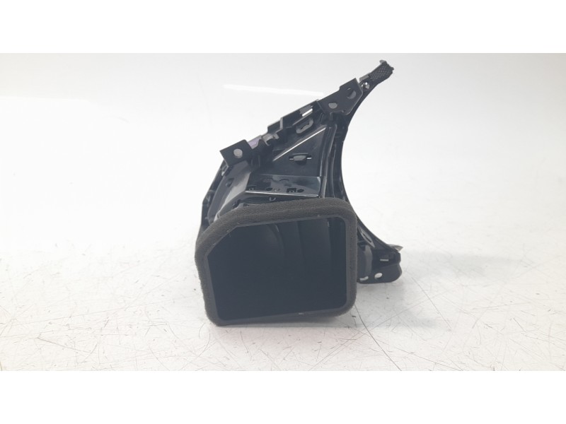 Recambio de rejilla aireadora para mazda 3 sedán (bp) evolution referencia OEM IAM BDGF64730  