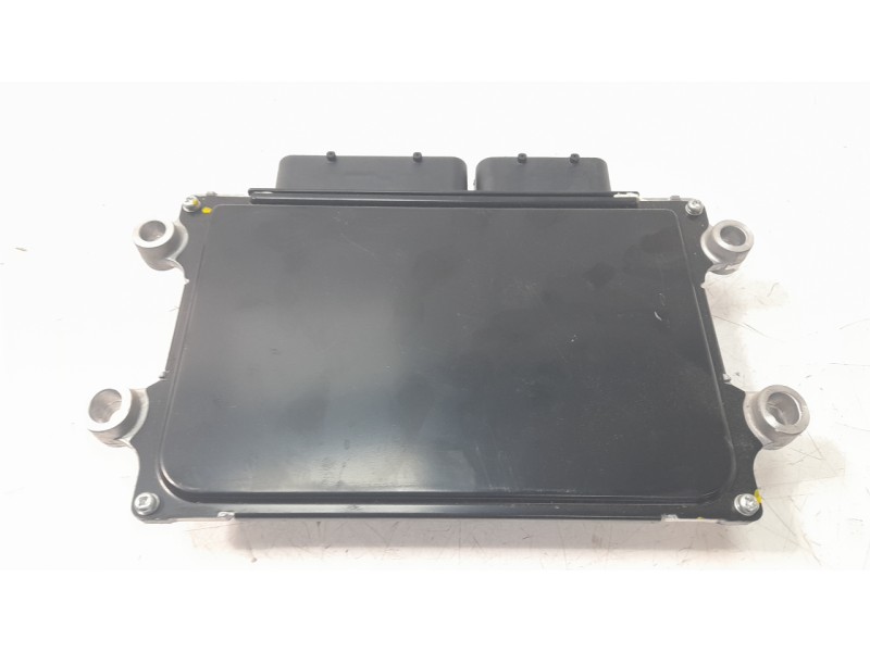 Recambio de centralita motor uce para mazda 3 sedán (bp) evolution referencia OEM IAM BDYL67560G  