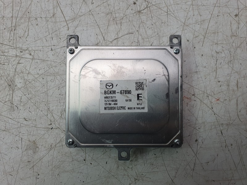 Recambio de centralita luces para mazda 3 sedán (bp) evolution referencia OEM IAM BGKM67890 W003T35771 