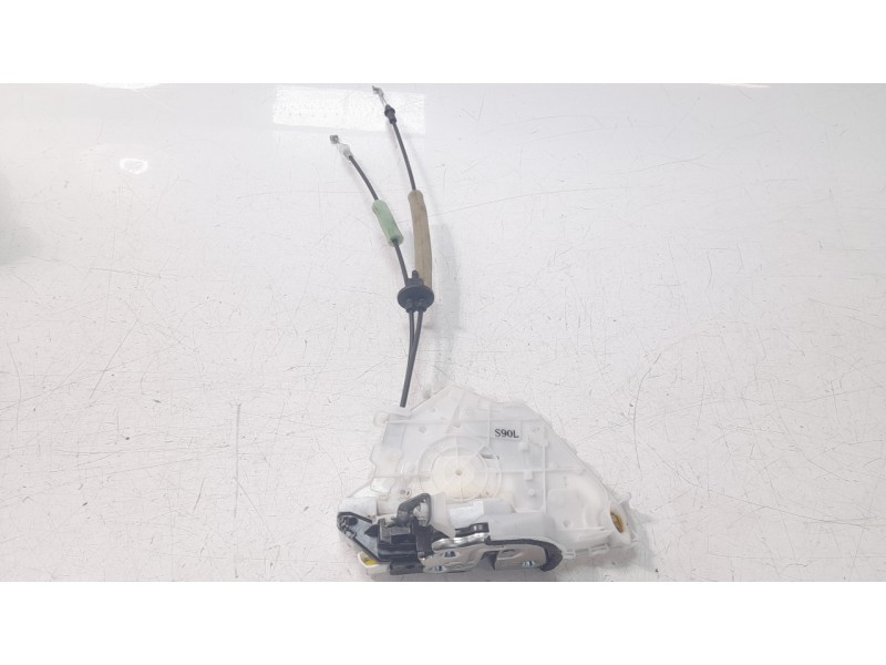 Recambio de cerradura puerta delantera izquierda para mazda 3 sedán (bp) evolution referencia OEM IAM BCJH59310D  