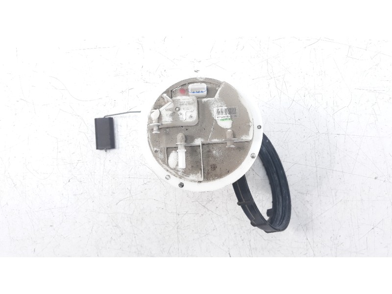 Recambio de bomba combustible para peugeot 208 1.2 12v vti referencia OEM IAM 9674466680  