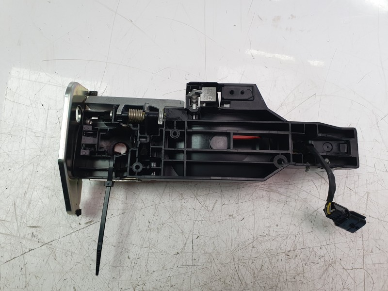 Recambio de maneta exterior delantera izquierda para renault kadjar (ha_, hl_) 1.5 blue dci 115 referencia OEM IAM 806B04EH0A  