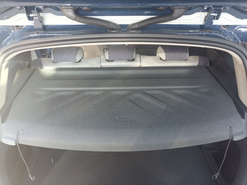 Recambio de bandeja trasera para mini countryman d countryman d referencia OEM IAM   