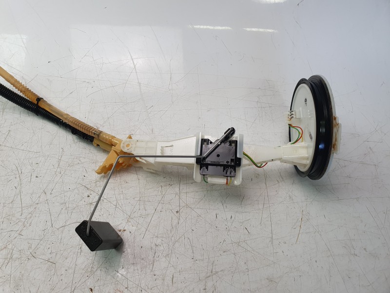 Recambio de bomba combustible para audi q3 (8ug) attraction quattro referencia OEM IAM 5N0919088M 5N0919673AB 