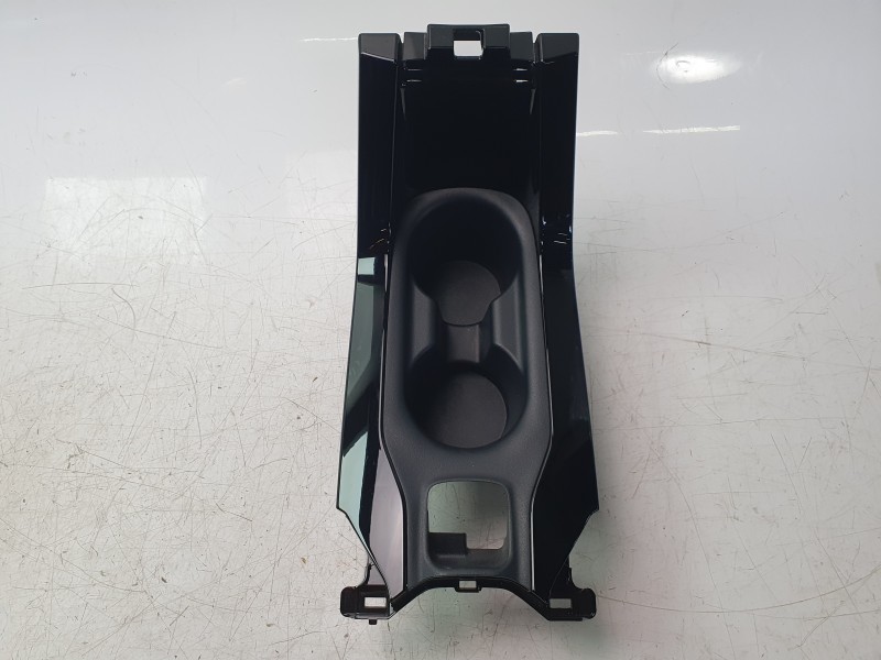 Recambio de moldura para toyota corolla fastback (_e21_) 1.8 hybrid (zwe211) referencia OEM IAM 5562602060  