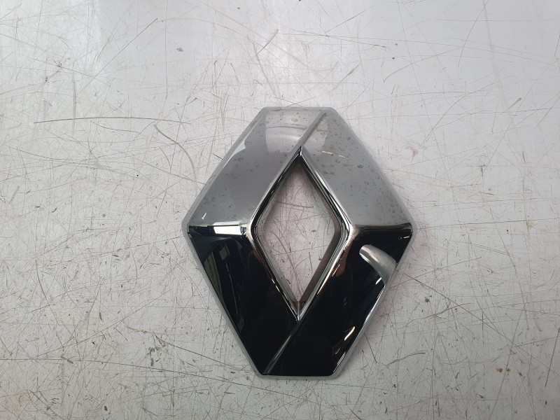 Recambio de moldura para renault kadjar (ha_, hl_) 1.5 blue dci 115 referencia OEM IAM 628909814R  