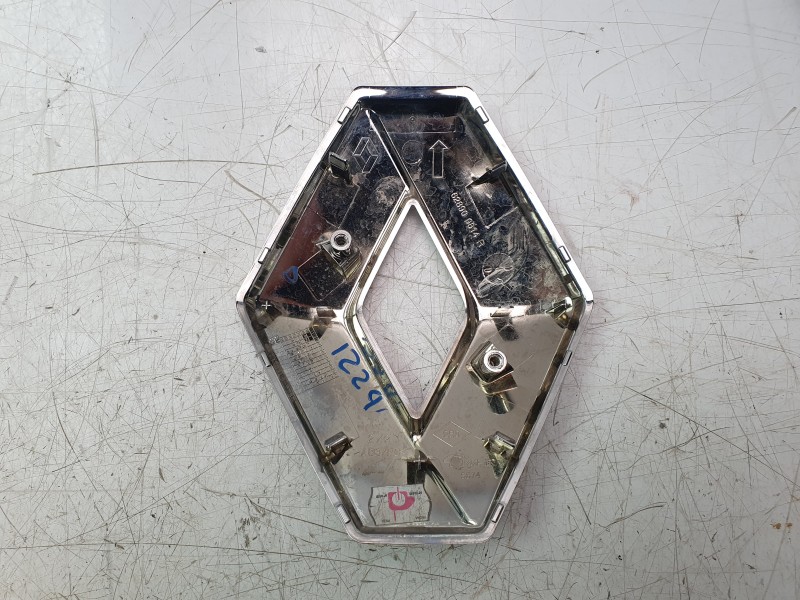 Recambio de moldura para renault kadjar (ha_, hl_) 1.5 blue dci 115 referencia OEM IAM 628909814R  