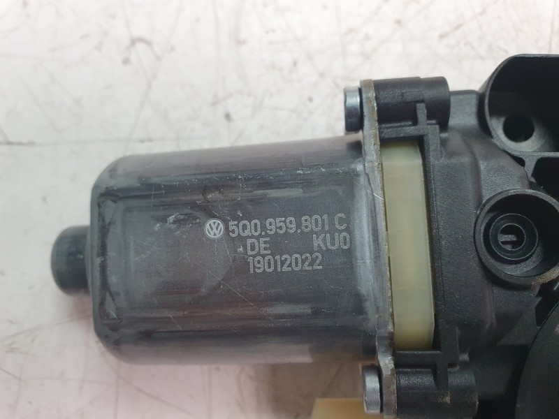 Recambio de elevalunas delantero derecho para audi q3 sportback (f3n) 35 tdi referencia OEM IAM 83A837462  