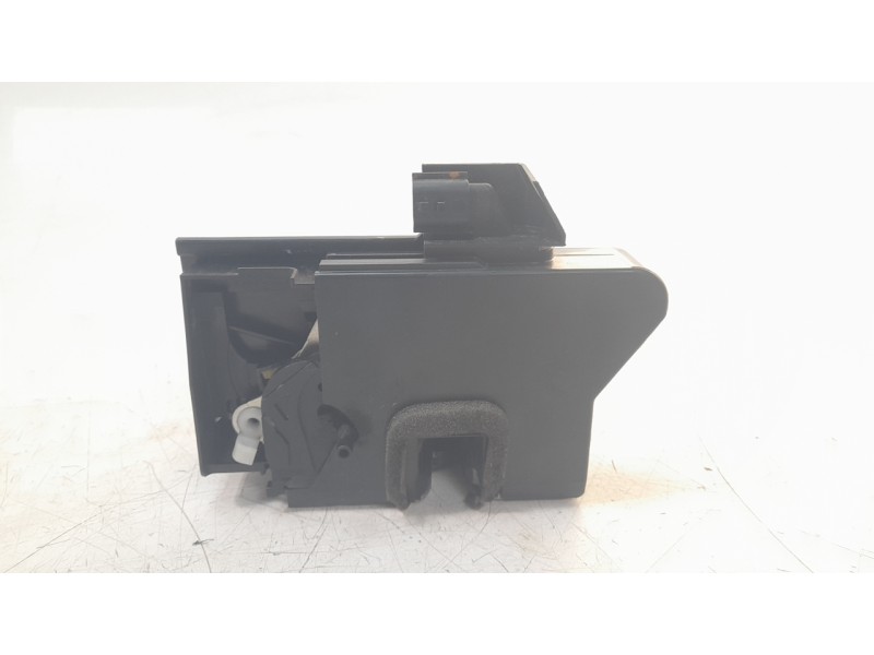 Recambio de cerradura puerta trasera derecha para dacia sandero iii 1.0 tce 90 eco-g referencia OEM IAM 825020994R  