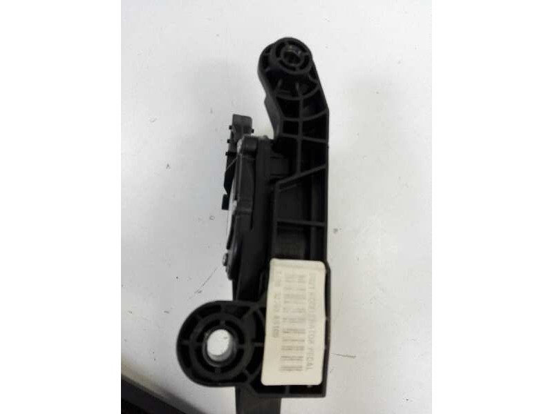 Recambio de potenciometro pedal para kia cee´d drive referencia OEM IAM 32700A6100  