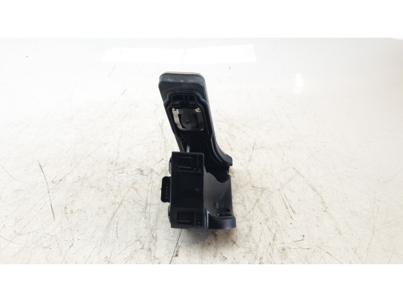 Recambio de potenciometro pedal para mercedes-benz clase c coupe (w205) c 250 d 4matic (205.309) referencia OEM IAM A2053000104 