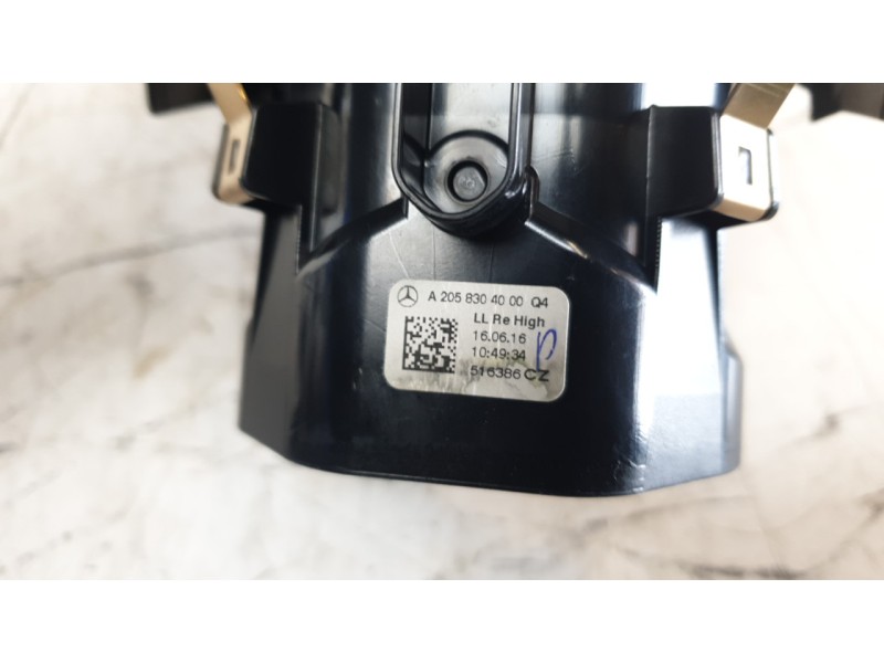 Recambio de aireador derecho para mercedes-benz clase c coupe (w205) c 250 d 4matic (205.309) referencia OEM IAM 2058304000  