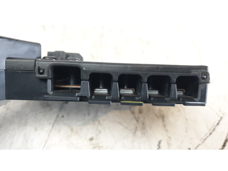 Recambio de caja reles / fusibles para mercedes-benz clase c coupe (w205) c 250 d 4matic (205.309) referencia OEM IAM A205540285