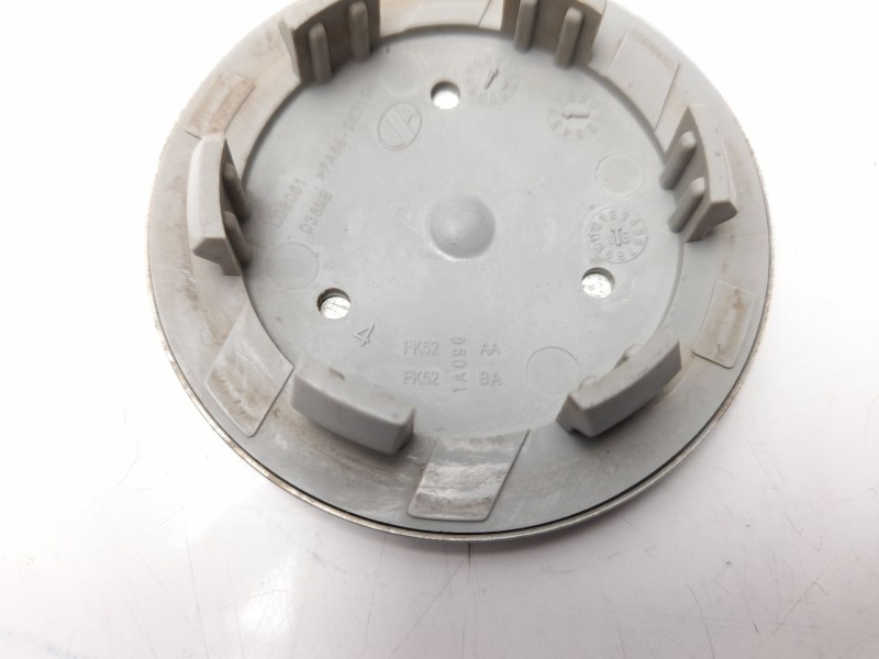 Recambio de tapacubos para land rover discovery sport (l550) 2.0 d 4x4 referencia OEM IAM FK521A096  