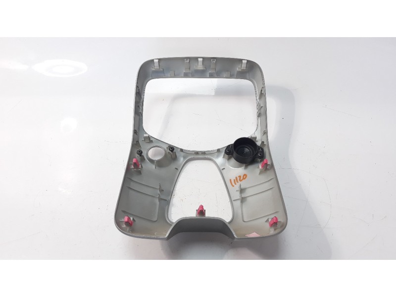 Recambio de moldura para toyota aygo 1.0 cat referencia OEM IAM 554050H040  
