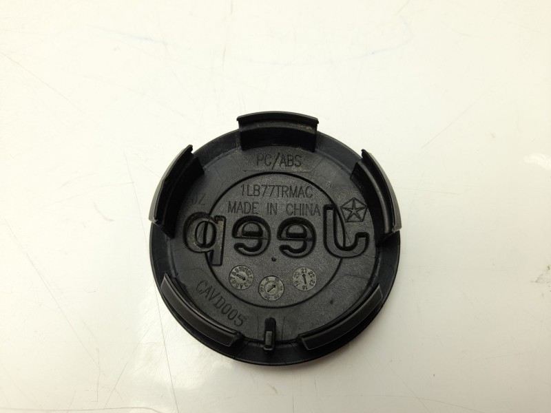 Recambio de tapacubos para jeep cherokee limited 4wd referencia OEM IAM 1LB77TRMAC  