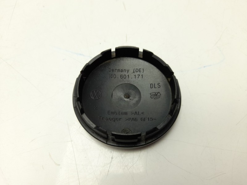 Recambio de tapacubos para volkswagen t-roc (a11, d11) 2.0 tdi referencia OEM IAM 1S0601171  