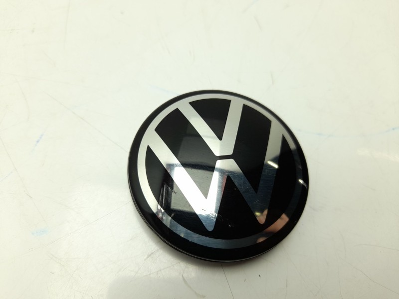 Recambio de tapacubos para volkswagen t-roc (a11, d11) 2.0 tdi referencia OEM IAM 1S0601171  