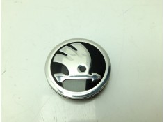 Recambio de tapacubos para skoda kamiq (nw4) 1.0 tsi referencia OEM IAM 5E0601151  