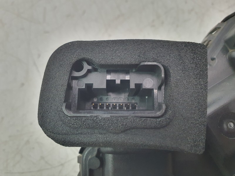 Recambio de cerradura puerta trasera izquierda para volkswagen golf viii (cd1, da1) 2.0 tdi referencia OEM IAM 5TA839015L 458301